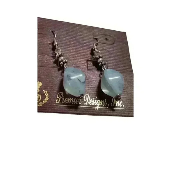 Vintage Light Blue Beaded Dangles Earrings Premier Designs New Old Stock On Card - Picture 1 of 4
